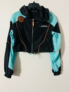 Prettylittlething | GRAPHIC FRONT BOMBER RIDERS CROP JACKET Sz 6